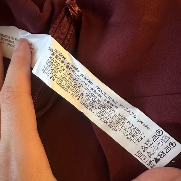 *🛒 FREE WITH PURCHASE* Zara Burgundy Chain Strap Top - Picture 11 of 17